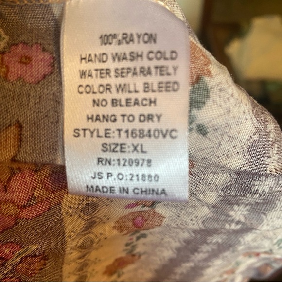 VICI • Boho Floral Tassel Tie Peasant Blouse Pink Burgundy Print • Size XL - Picture 8 of 9